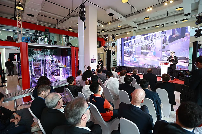 Speech delivered during the opening ceremony of the SOMIC facility in Bangkok, attended by numerous visitors.