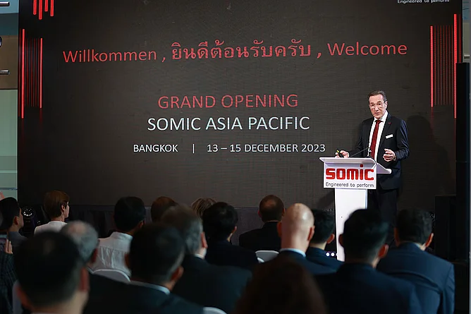 Opening remarks by Lothar Barth, Site Manager for SOMIC APAC.