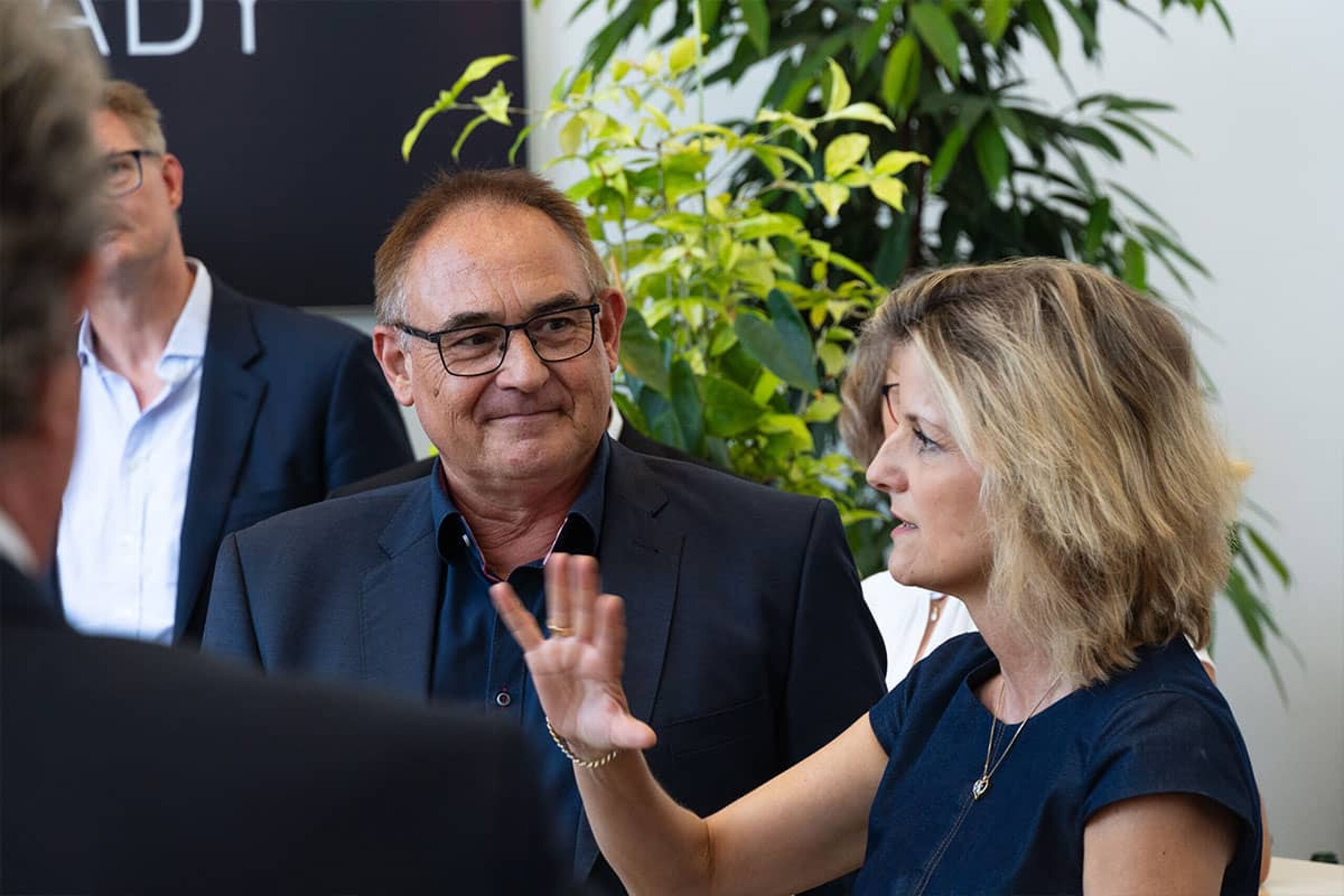 Member of the Bundestag Daniela Ludwig and SOMIC CEO Patrick Bonetsmüller